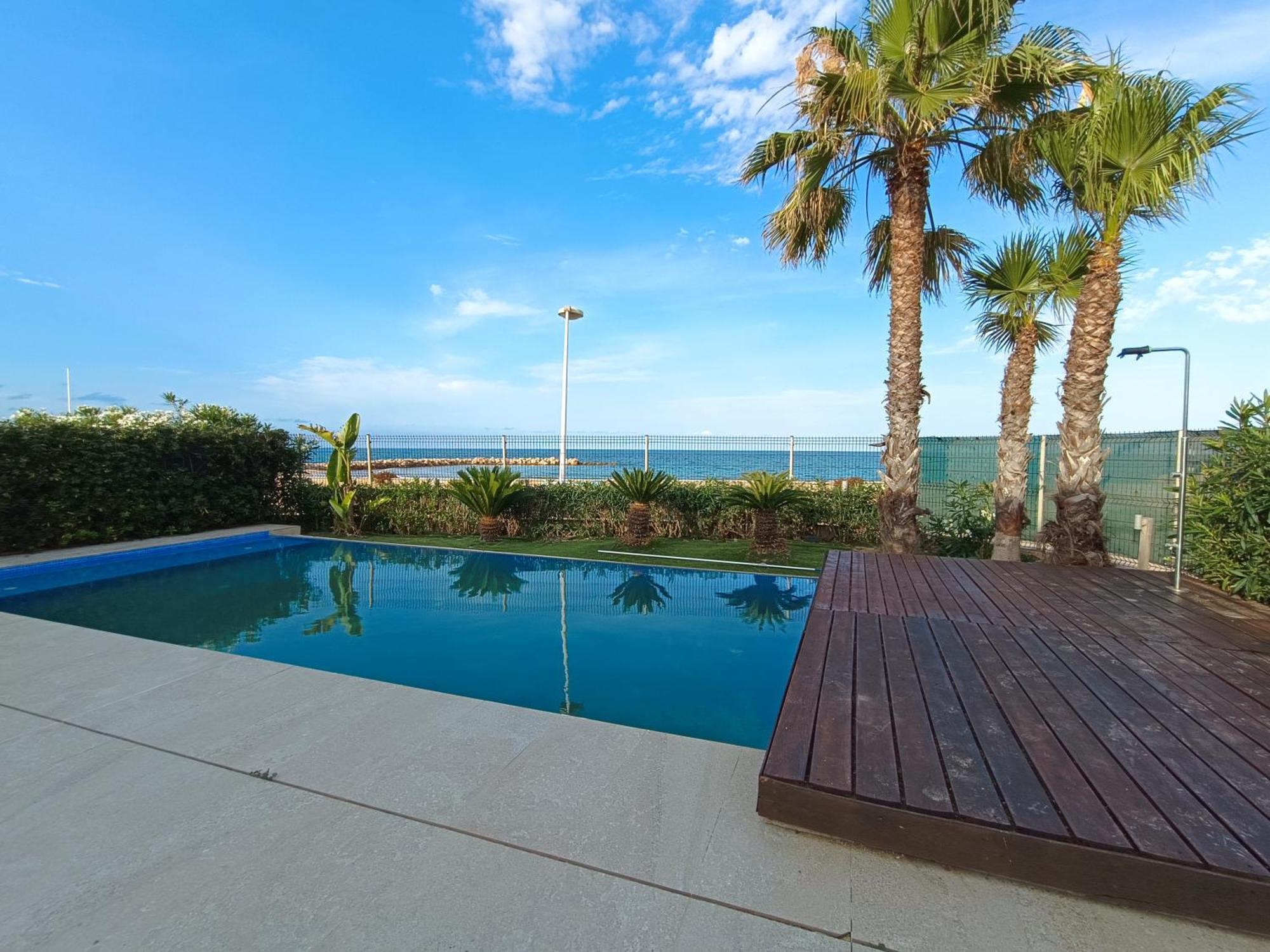Vakantiehuis Casa Del Mar, Piscina Privada Frente Al Mar *